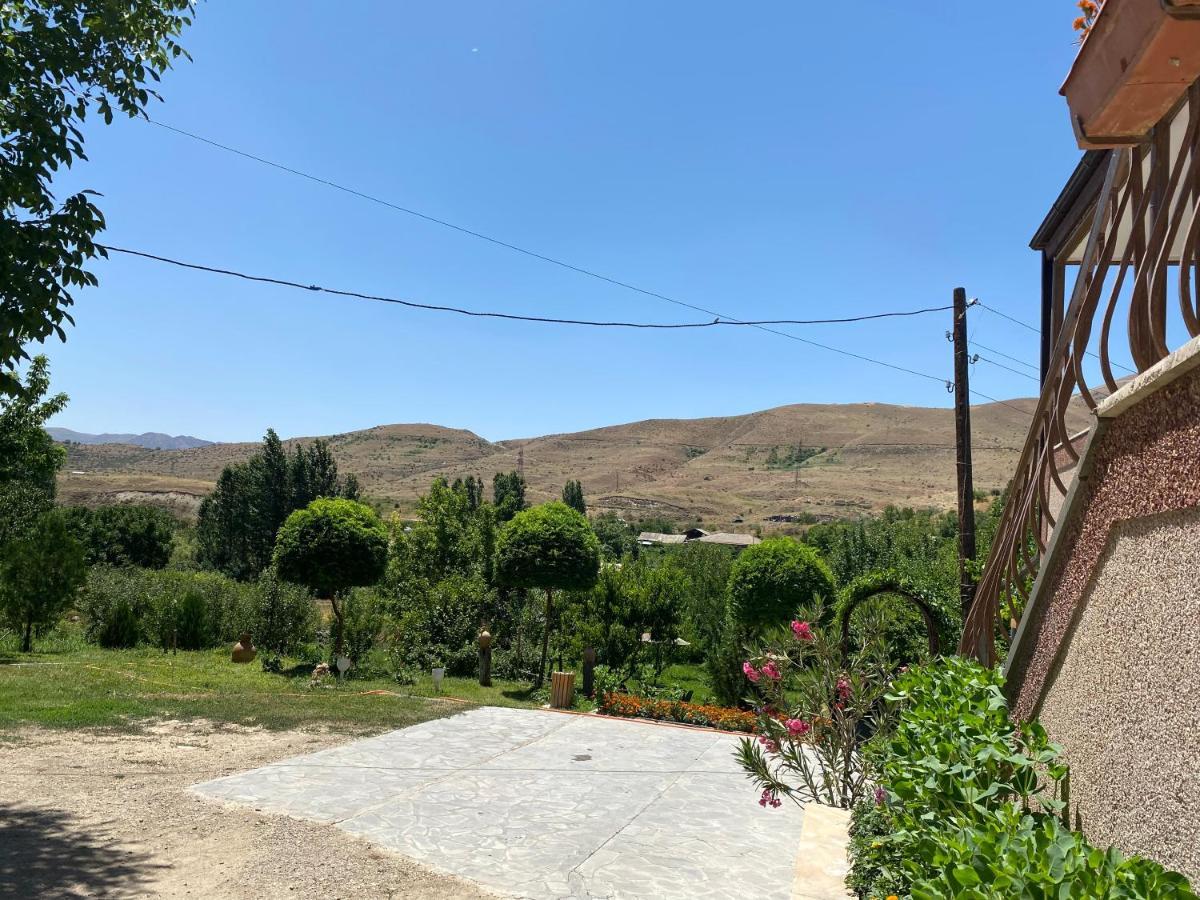Chʼiva Noravank B&B מראה חיצוני תמונה